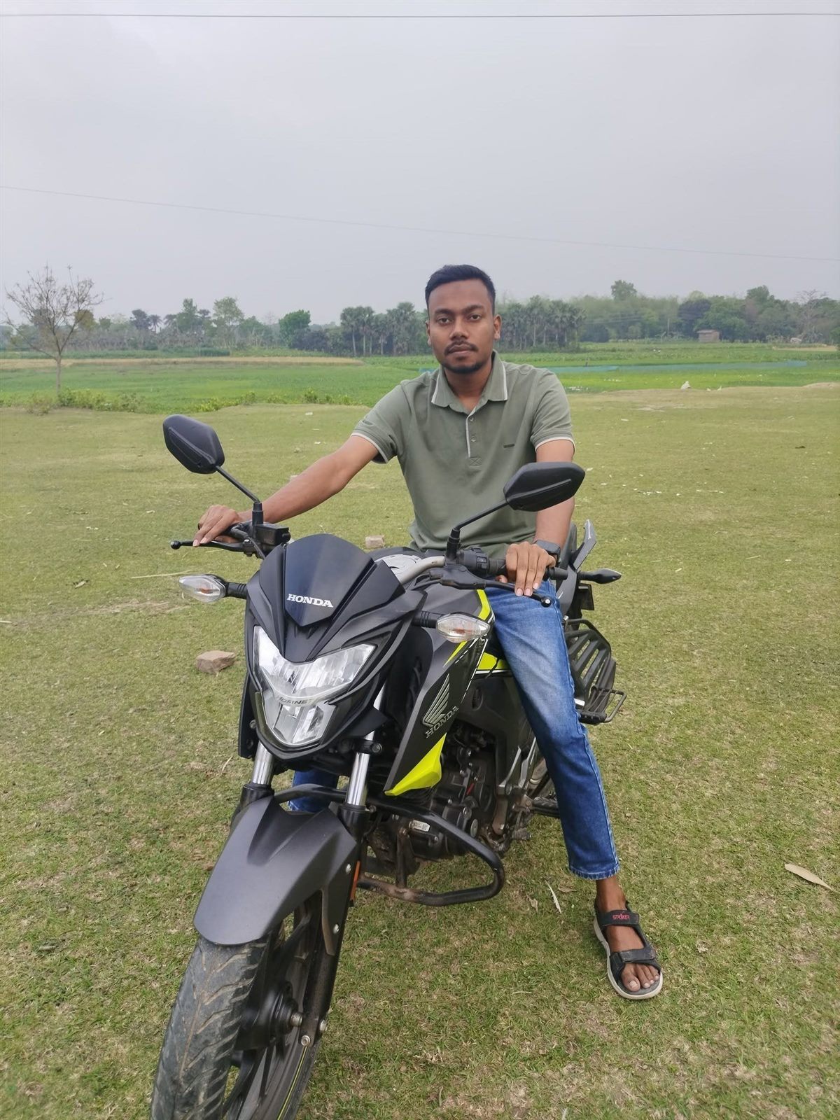 Abdul Mabud motorbike field photo